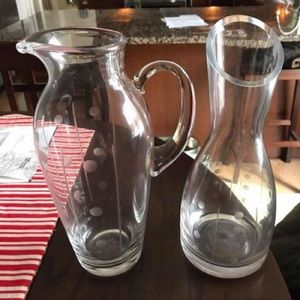 Set of glass pitcher and carafe